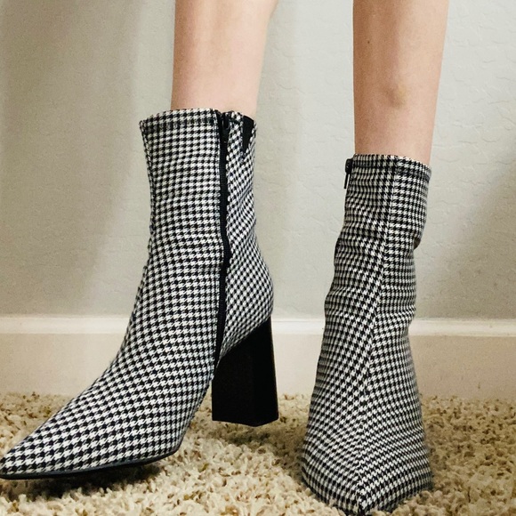 High heel boots - Picture 3 of 4